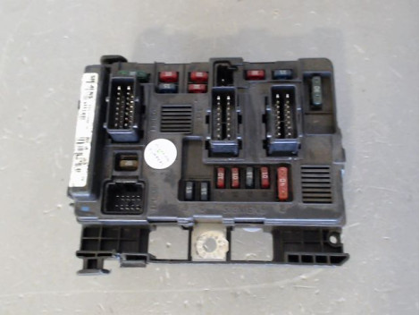 BOITE A FUSIBLES CITROEN XSARA PICASSO