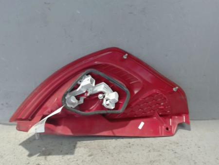 FEU ARRIERE DROIT FORD FIESTA 2010-