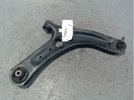 TRIANGLE INFERIEUR AVANT DROIT HYUNDAI BAYON