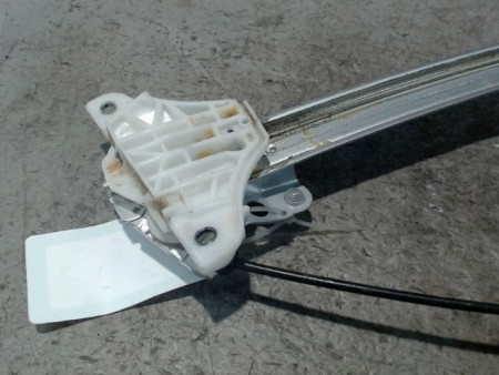 MECANISME+MOTEUR LEVE-GLACE AVANT GAUCHE MAZDA MAZDA 2