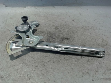 MECANISME+MOTEUR LEVE-GLACE AVANT DROIT TOYOTA HILUX