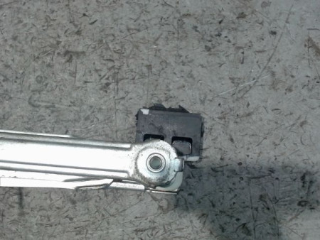 MECANISME+MOTEUR LEVE-GLACE AVANT DROIT TOYOTA HILUX