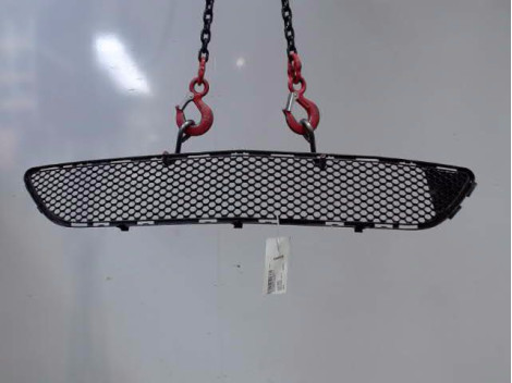 GRILLE PARE-CHOC AVANT MERCEDES CLASSE C 2007-