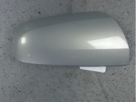 CARENAGE RETROVISEUR EXTERIEUR DROIT OPEL ZAFIRA 2005-