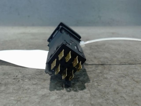 BOUTON DE WARNING CITROEN SAXO 99-