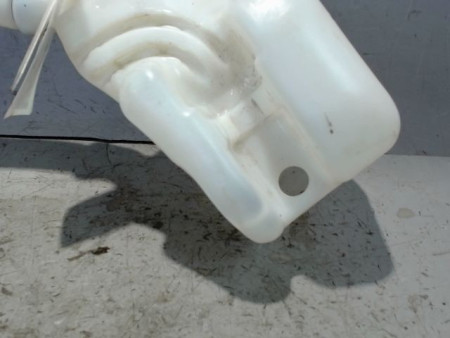 RESERVOIR LAVE-GLACE AVANT PEUGEOT 207 5P