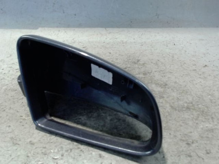 CARENAGE RETROVISEUR EXTERIEUR DROIT AUDI A6 2004-
