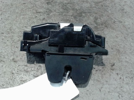 SERRURE COFFRE ARRIERE PEUGEOT 308