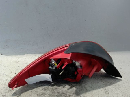 FEU ARRIERE DROIT PEUGEOT 206 5P