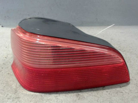 FEU ARRIERE GAUCHE  PEUGEOT 106 96-2003