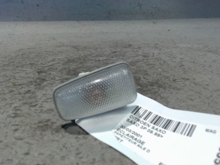 REPETITEUR AILE DROIT CITROEN SAXO 99-