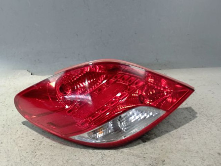 FEU ARRIERE GAUCHE  PEUGEOT 207 2009-