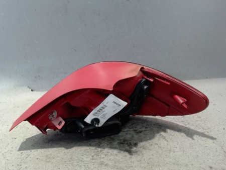 FEU ARRIERE GAUCHE  PEUGEOT 207 2009-