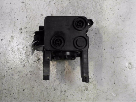 PHARE ANTIBROUILLARD AVANT DROIT OPEL MERIVA 2006-