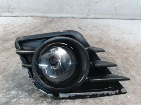 PHARE ANTIBROUILLARD AVANT DROIT AIXAM S8