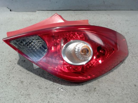 FEU ARRIERE DROIT OPEL CORSA