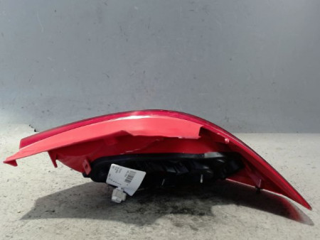 FEU ARRIERE GAUCHE  OPEL CORSA