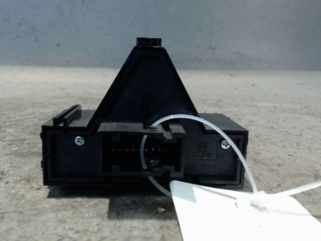 BOUTON DE WARNING OPEL CORSA