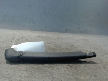 BRAS ESSUIE-GLACE ARRIERE FIAT 500 2007-