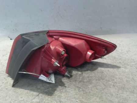FEU ARRIERE GAUCHE  HYUNDAI SANTAFE