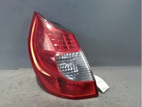 FEU ARRIERE GAUCHE  RENAULT SCENIC II PH2 2006-