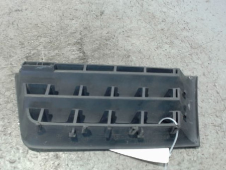 GRILLE CALANDRE DROIT RENAULT MEGANE II PH1 02-05
