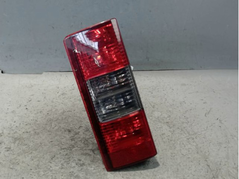 FEU ARRIERE GAUCHE  OPEL COMBO CARGO 2003-