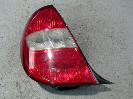 FEU ARRIERE GAUCHE  CITROEN C5 2001-2004