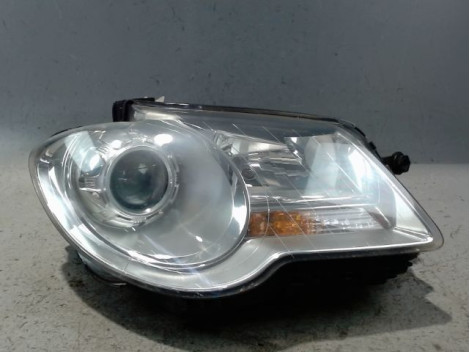 PHARE DROIT VOLKSWAGEN TOURAN 09-