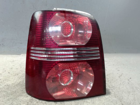 FEU ARRIERE GAUCHE  VOLKSWAGEN TOURAN 09-