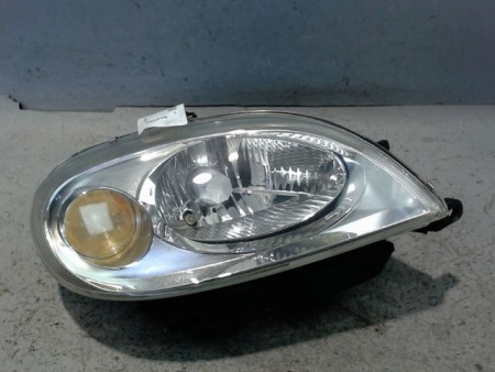PHARE DROIT CITROEN SAXO 99-