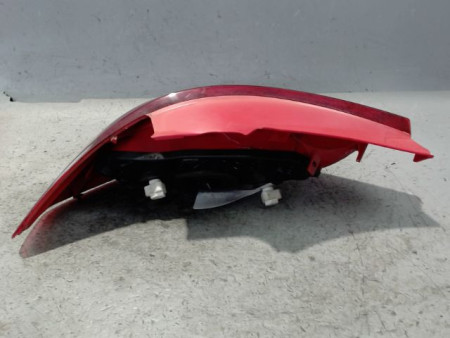 FEU ARRIERE DROIT OPEL CORSA 06-09