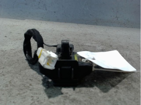 SERRURE HAYON  RENAULT CLIO II PH.2 01-06