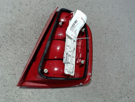 FEU ARRIERE GAUCHE  SKODA FABIA 2004-2007
