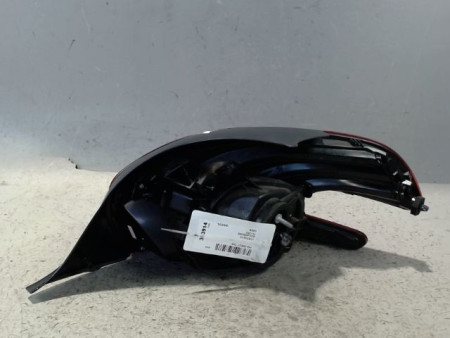 FEU ARRIERE GAUCHE  PEUGEOT 208