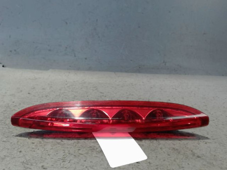 FEUX STOP SUPPLEMENTAIRE PEUGEOT 208