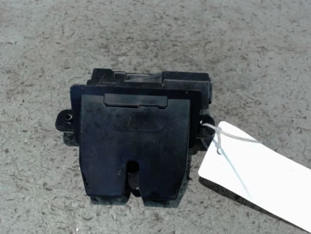SERRURE HAYON  FORD FIESTA 2010-