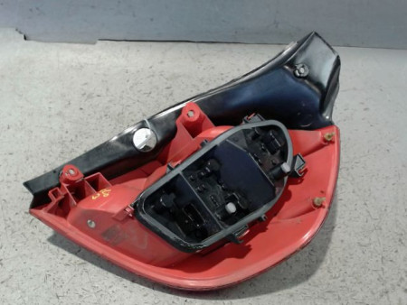 FEU ARRIERE GAUCHE  RENAULT CLIO III 2007-