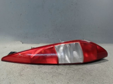 FEU ARRIERE DROIT FORD MONDEO 2000-2007