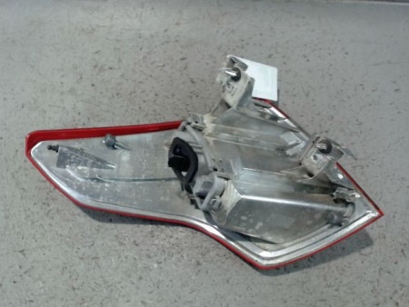 FEU ARRIERE DROIT CITROEN C4 PICASSO 007-