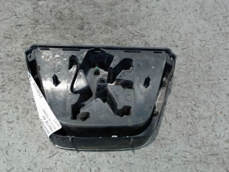 SIGLE CALANDRE PEUGEOT 206 SW 02-06