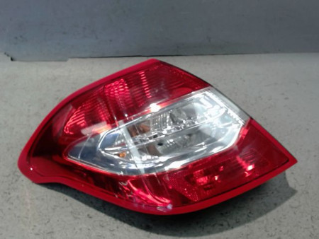 FEU ARRIERE GAUCHE  CITROEN C4 2010-