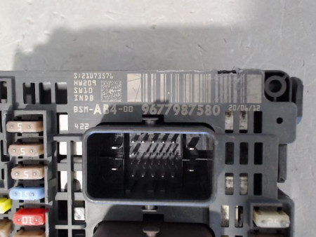 BOITE A FUSIBLES PEUGEOT 508 2010-