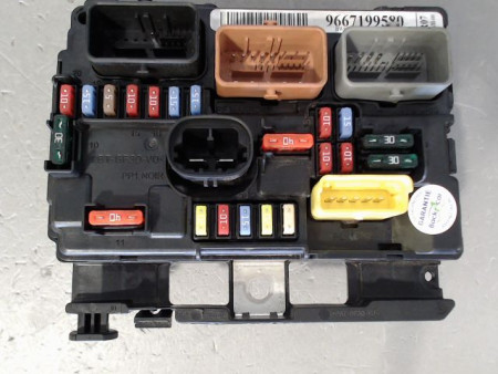 BOITE A FUSIBLES CITROEN C3 PICASSO 2008-