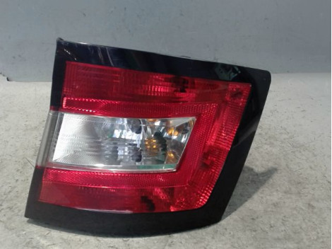 FEU ARRIERE DROIT SKODA FABIA BREAK 2008-