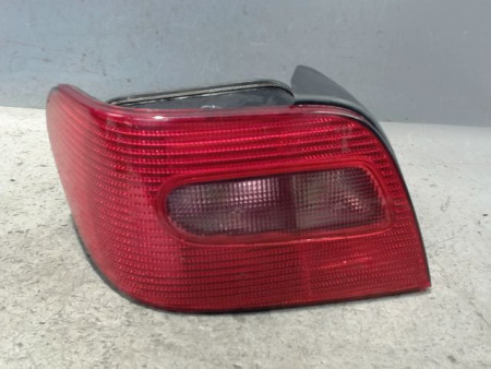 FEU ARRIERE GAUCHE  CITROEN XSARA 2000-