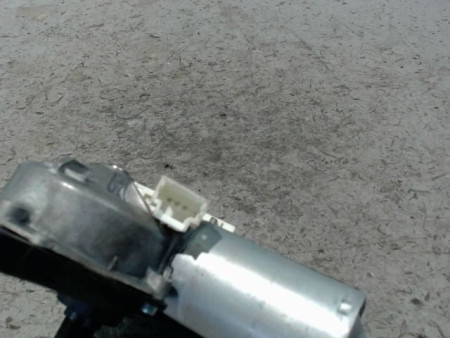 MOTEUR ESSUIE-GLACE ARRIERE RENAULT CLIO II PH.2 01-06