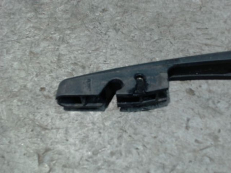 BRAS ESSUIE-GLACE ARRIERE OPEL AGILA