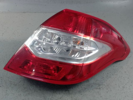 FEU ARRIERE DROIT CITROEN C4 2010-