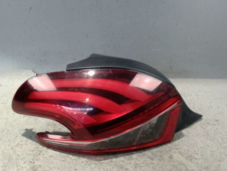 FEU ARRIERE GAUCHE  PEUGEOT 208